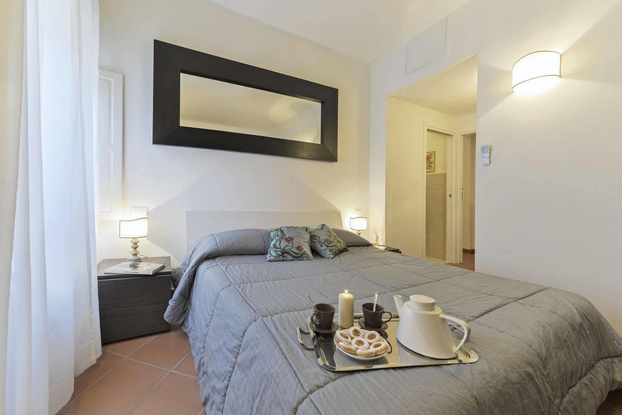 Apartments Florence - In Duomo Экстерьер фото